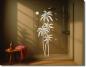 Preview: Glasdusche mit Duschfolie Palme und dekorativem Palmenmotiv für stilvollen Sichtschutz im modernen Badezimmer.