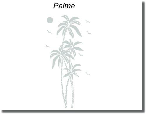 Preview: Duschfolie Palme mit filigranem Tropenmotiv auf einer Glasdusche für modernen Sichtschutz und eine entspannte Atmosphäre im Bad.